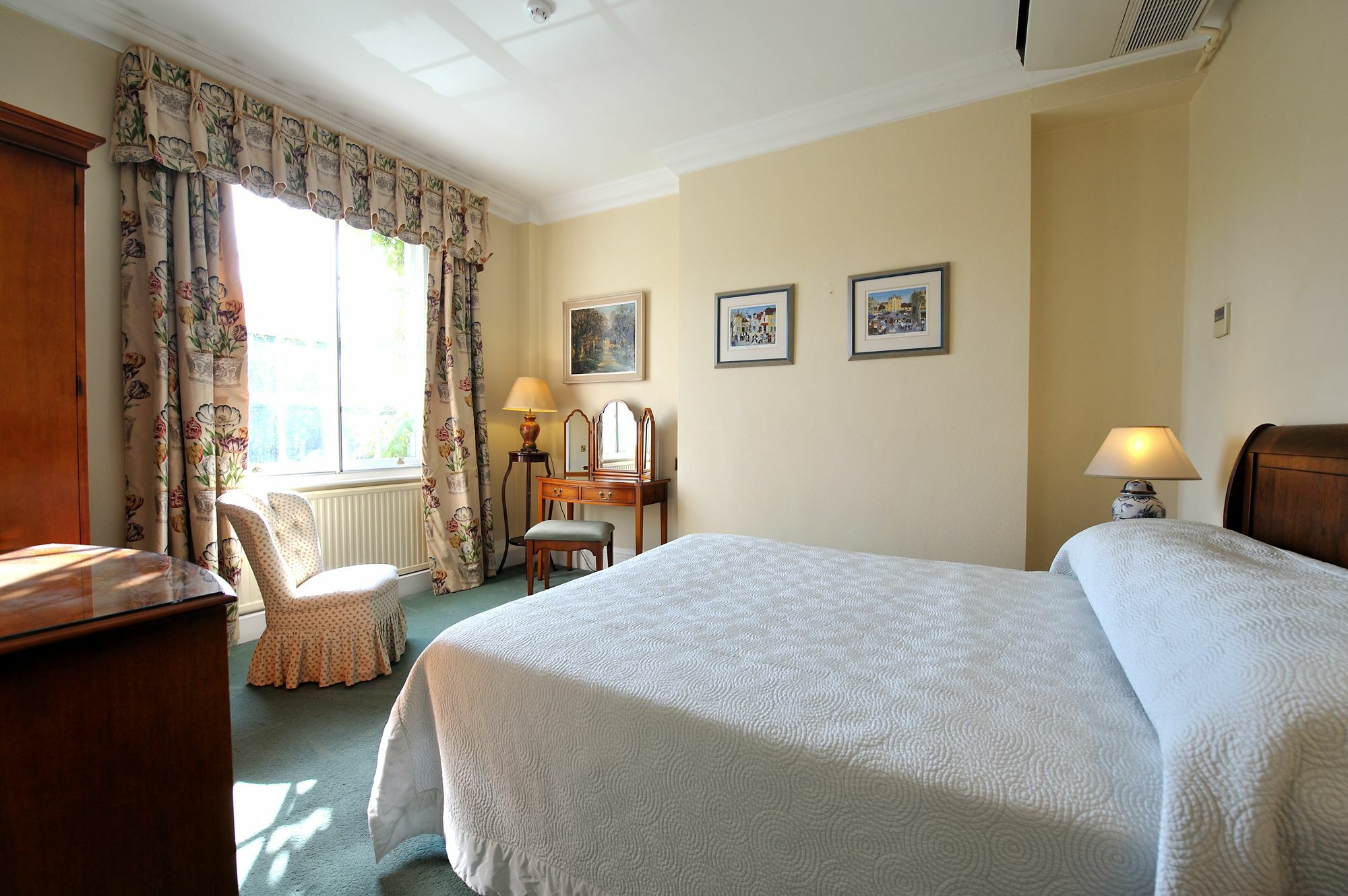 Hotel The French Horn Reading Esterno foto