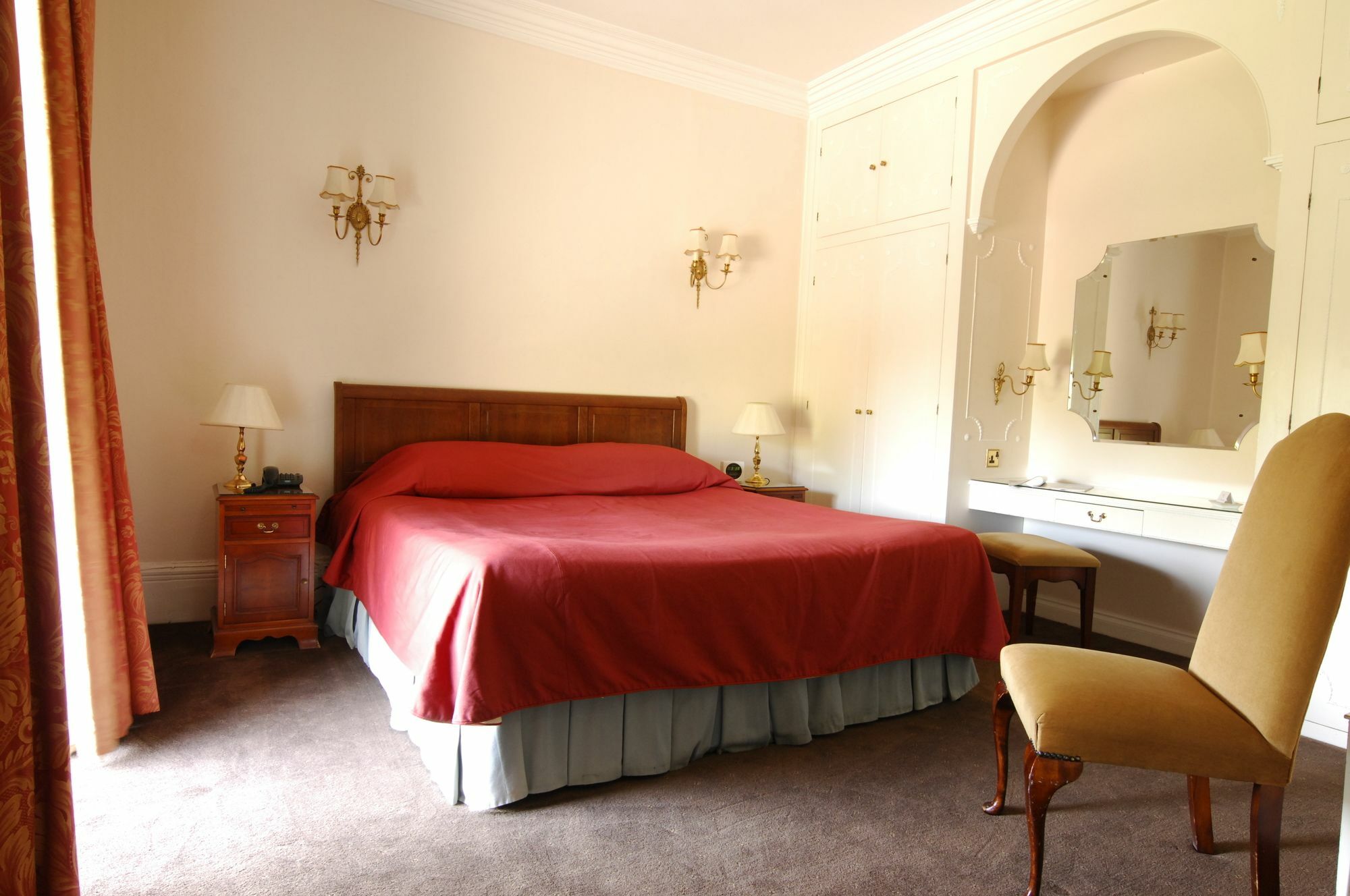 Hotel The French Horn Reading Esterno foto